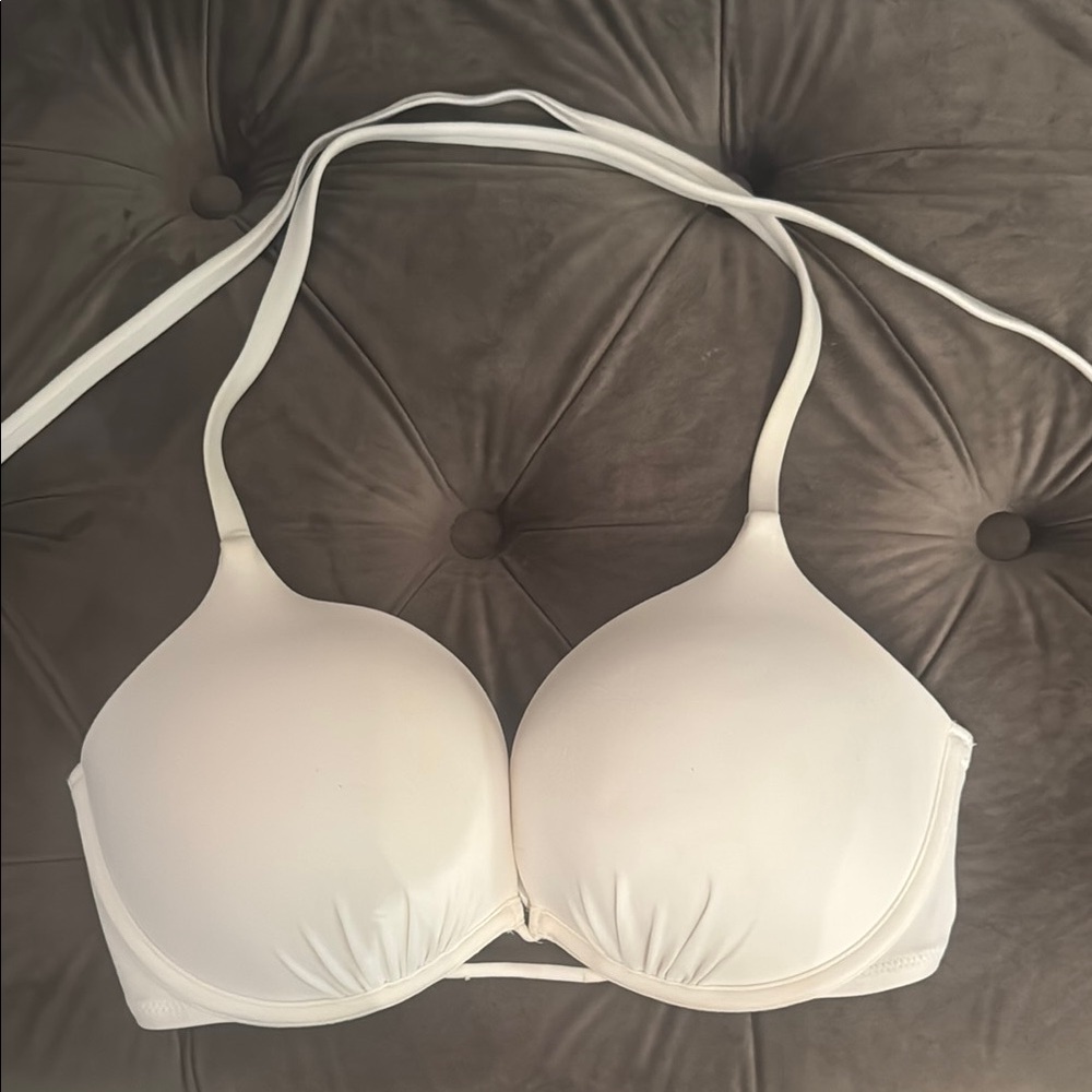 Victoria’s Secret Bombshell Bikini Top 34D
White